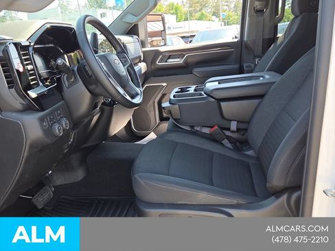 Used 2025 Chevrolet Silverado 2500 LT w/ Convenience Package AWD/4WD image 7