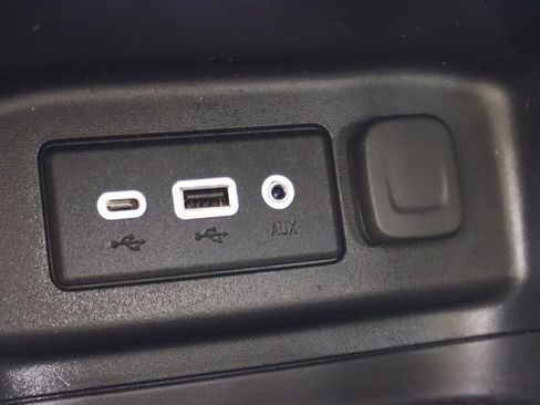 Used 2022 Chevrolet Equinox LT image 23