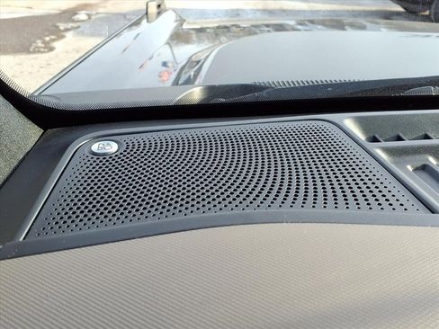 Used 2022 Ford Bronco Wildtrak image 18