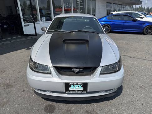 Used 2002 Ford Mustang GT RWD image 9