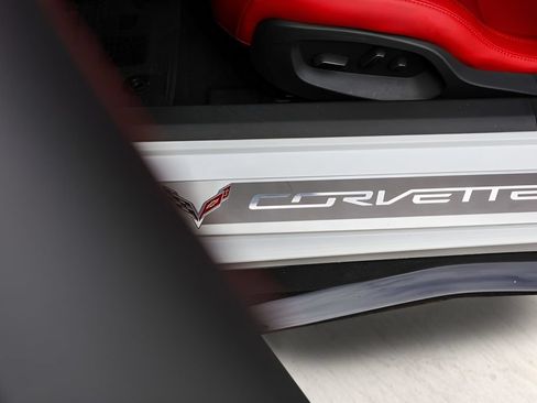 Used 2017 Chevrolet Corvette Z06 RWD image 9