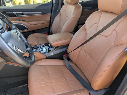 Certified 2025 Kia Telluride AWD image 26
