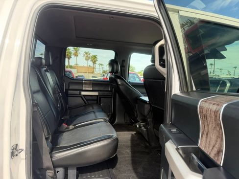 Used 2017 Ford F350 Lariat w/ Lariat Ultimate Package AWD/4WD image 28