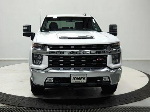 Used 2023 Chevrolet Silverado 2500 LT w/ Convenience Package AWD/4WD image 3