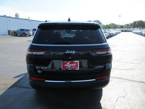 Used 2022 Jeep Grand Cherokee L Limited AWD/4WD image 7