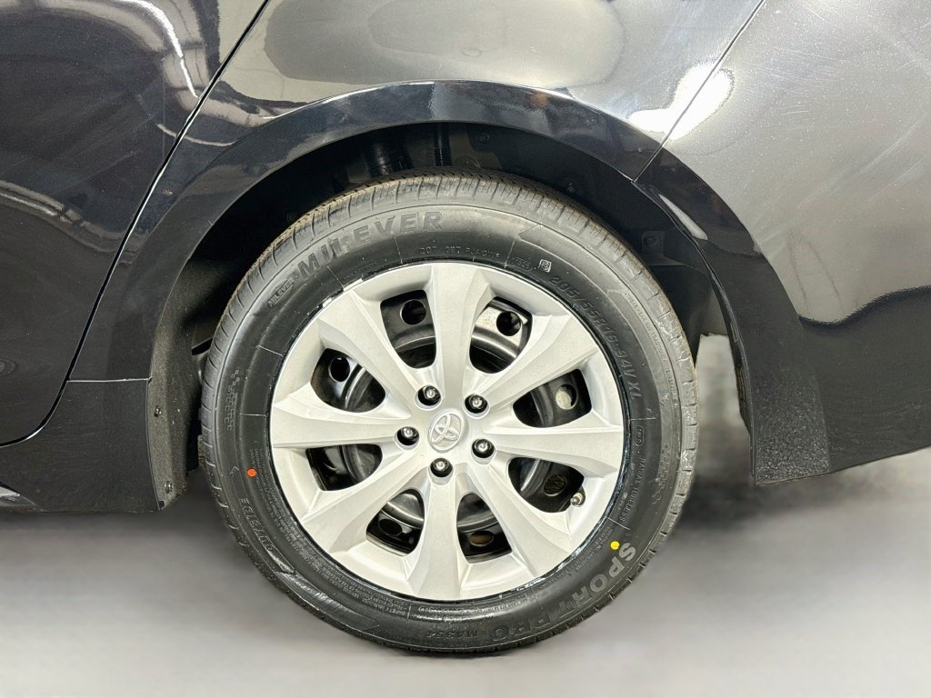 Used 2023 Toyota Corolla LE FWD image 35