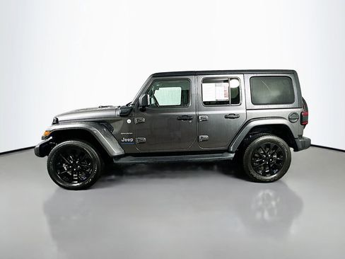Used 2023 Jeep Wrangler Unlimited Sahara w/ Cold Weather Group AWD/4WD image 5