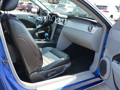 Used 2007 Ford Mustang GT Premium RWD image 12