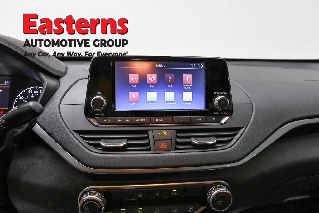 Used 2023 Nissan Altima 2.5 S FWD image 11