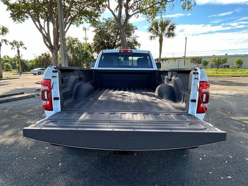 Used 2024 RAM 3500 Tradesman image 33