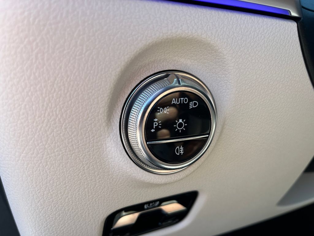 Certified 2026 Mercedes-Benz C 300 4MATIC Sedan image 19