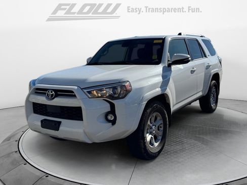 Used 2023 Toyota 4Runner SR5 Premium image 3