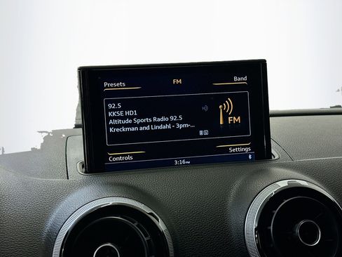 Used 2016 Audi S3 Premium Plus image 21