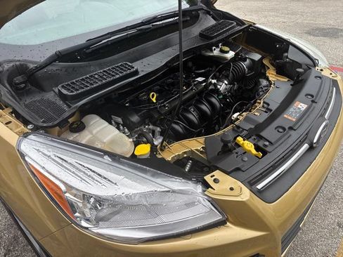 Used 2015 Ford Escape SE FWD image 67