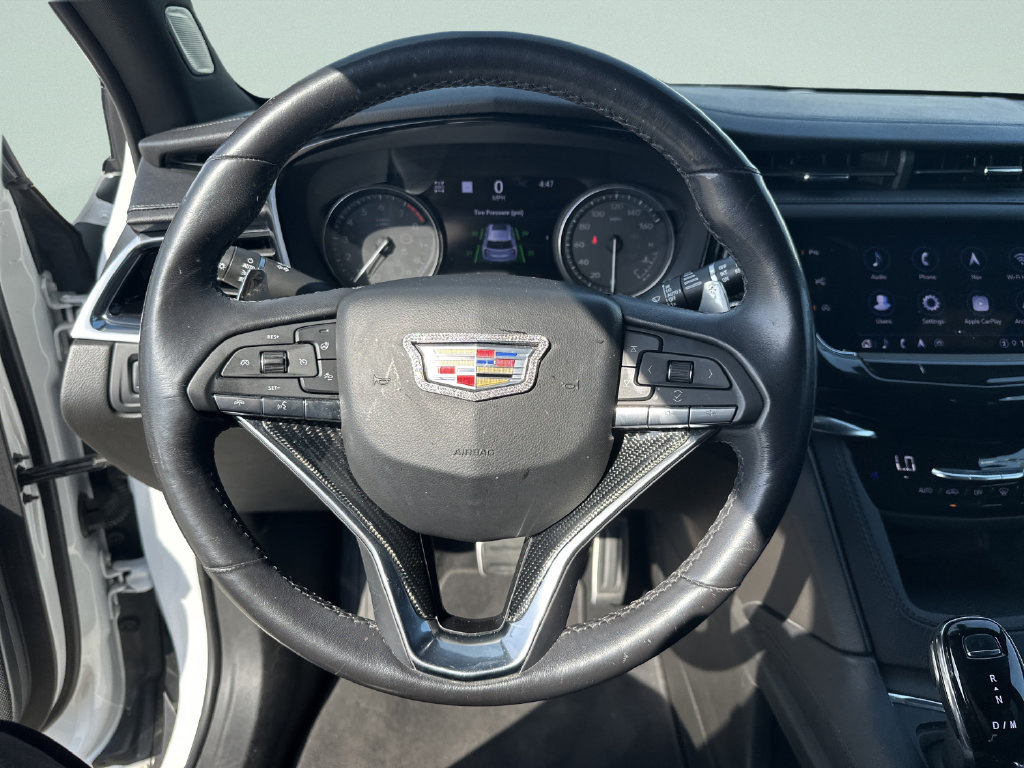 Used 2023 Cadillac XT6 Sport w/ Technology Package AWD/4WD image 15