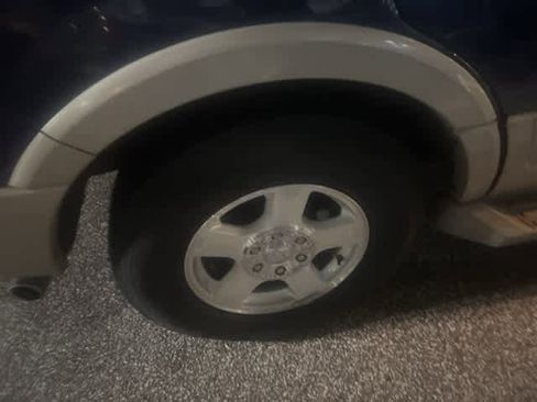 Used 2008 Ford Expedition Eddie Bauer image 17