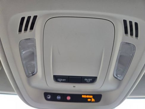 Used 2023 Buick Envision Preferred w/ Sport Touring Package image 31