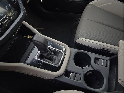 New 2025 Subaru Forester Limited image 16