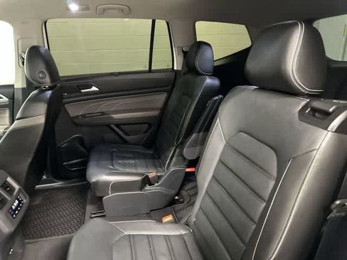Used 2023 Volkswagen Atlas SEL Premium AWD/4WD image 14