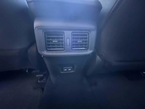 Used 2024 Toyota RAV4 SE image 20