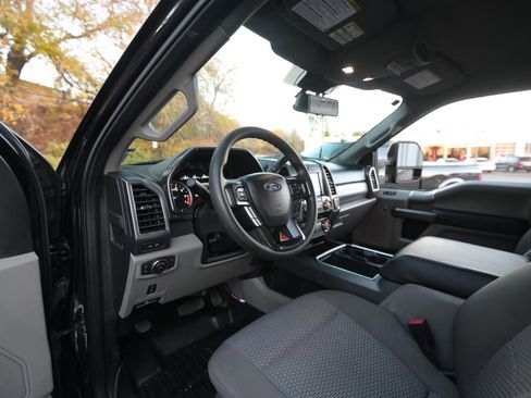 Used 2021 Ford F250 XLT w/ XLT Premium Package image 47