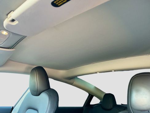 Used 2023 Tesla Model 3 Standard Range RWD image 22