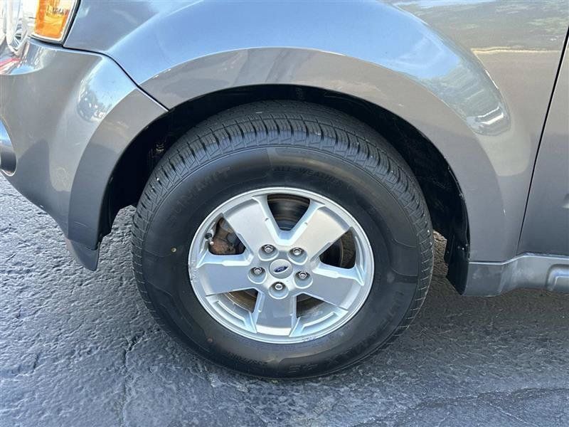 Used 2012 Ford Escape XLT w/ Canadian Winter Pkg FWD image 6