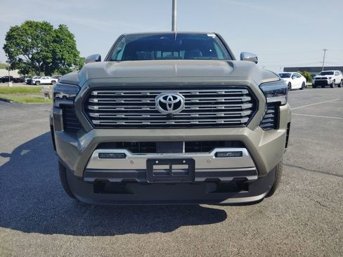 New 2026 Toyota Tacoma Limited AWD/4WD image 16
