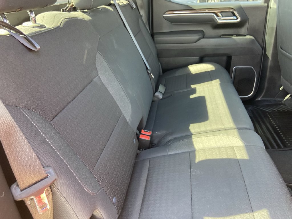 Used 2025 Chevrolet Silverado 1500 LT RWD image 22