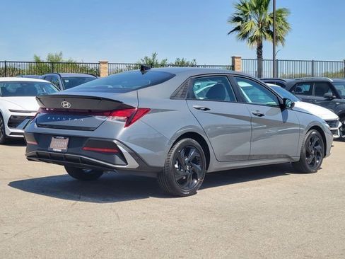New 2026 Hyundai Elantra Sport image 2