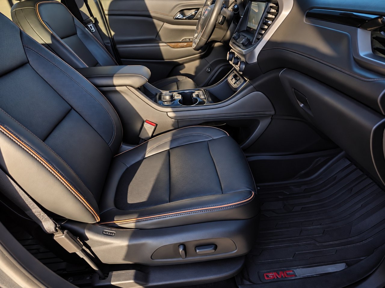 Used 2020 GMC Acadia AT4 w/ LPO, Floor Liner Package AWD/4WD image 35