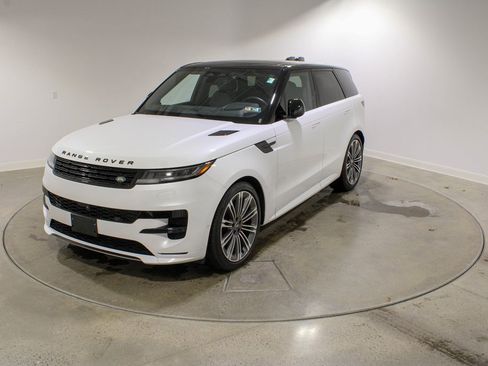 Used 2024 Land Rover Range Rover Sport Dynamic SE image 1