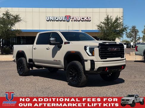 Used 2026 GMC Sierra 2500 AT4 AWD/4WD image 4