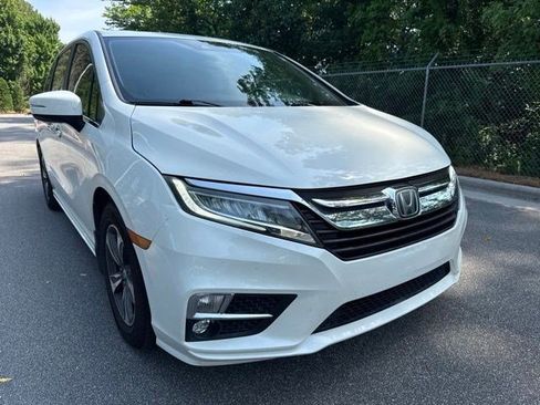 Used 2018 Honda Odyssey Touring image 11