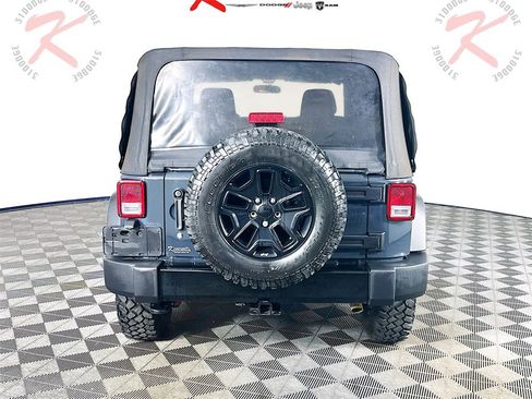 Used 2018 Jeep Wrangler Sport image 6