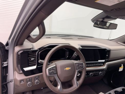 New 2026 Chevrolet Silverado 1500 LT image 4