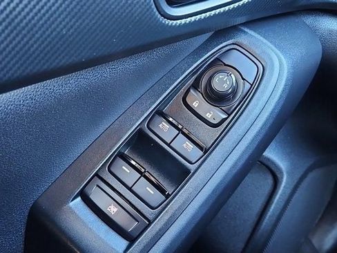 Used 2024 Subaru Crosstrek 2.0i Premium image 38