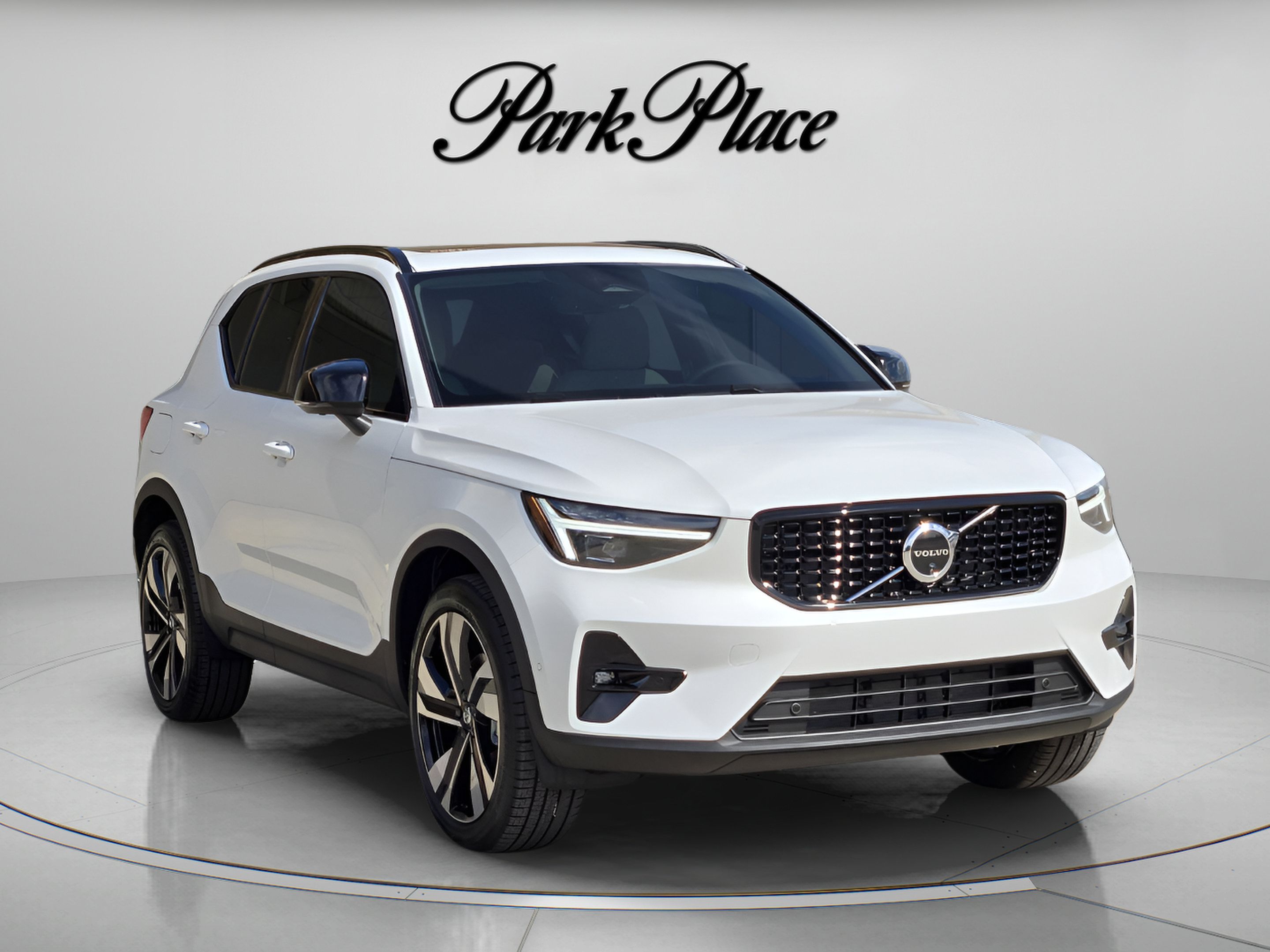 Used 2026 Volvo XC40 B5 Plus w/ Protection Package Premier AWD/4WD image 6