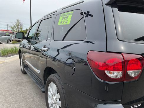 Used 2018 Toyota Sequoia Platinum AWD/4WD image 5