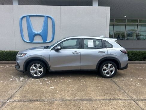 Used 2023 Honda HR-V LX image 5