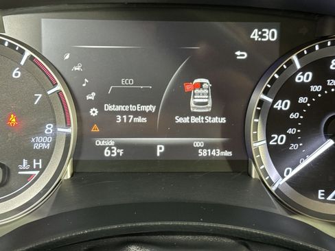 Used 2023 Toyota Highlander XLE FWD image 29