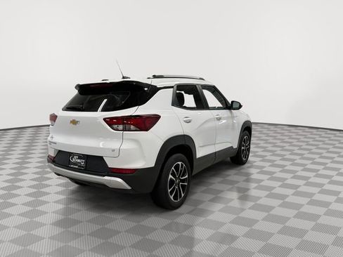 Certified 2025 Chevrolet TrailBlazer LT AWD/4WD image 10