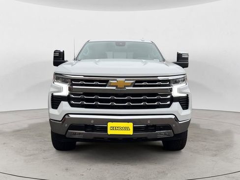 Used 2024 Chevrolet Silverado 1500 LTZ AWD/4WD image 8