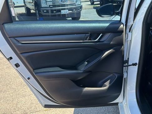 Used 2021 Honda Accord Sport image 14
