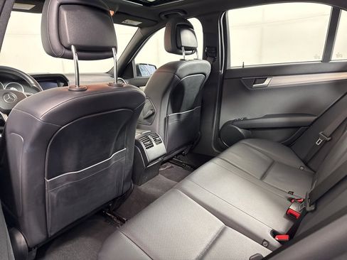 Used 2013 Mercedes-Benz C 300 4MATIC Sedan image 21