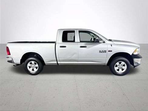 Used 2018 RAM 1500 ST AWD/4WD image 5