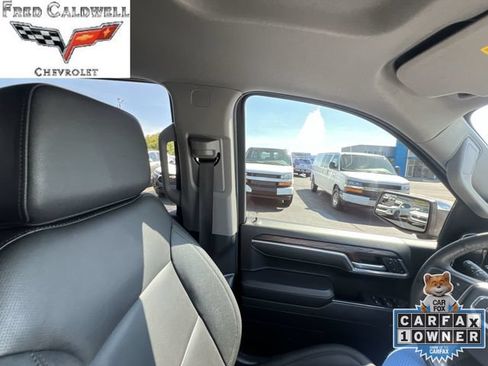 Certified 2025 GMC Sierra 1500 SLT RWD image 15