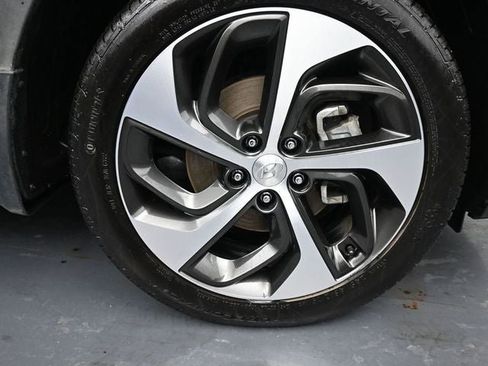 Used 2016 Hyundai Tucson Sport image 14