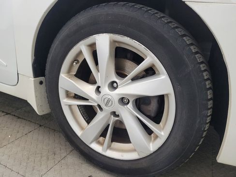 Used 2014 Nissan Altima 2.5 SV FWD image 31