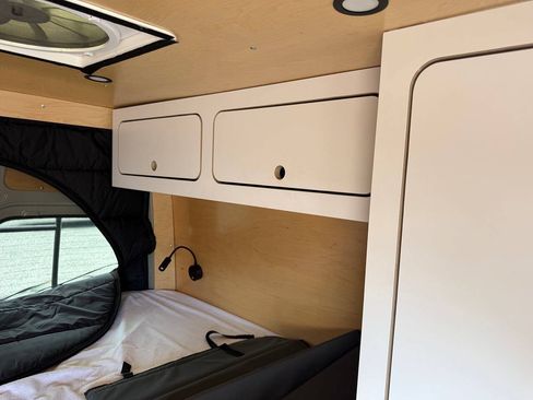 Used 2023 Mercedes-Benz Sprinter 2500 image 43